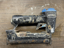 Sparachiodi ad aria compressa professionale ATRO CAPRI mini tip