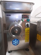tritacarne refrigerato 32