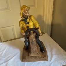 Statua vecchio uomo sale in