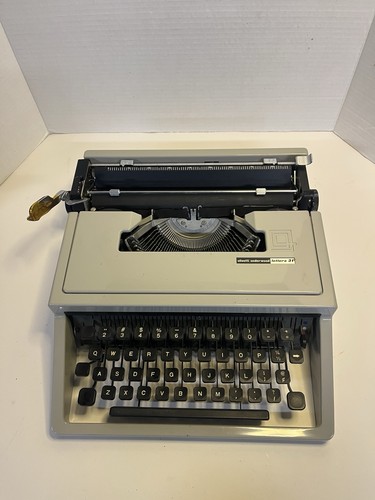 Vintage olivetti underwood - vintage,