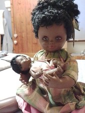 Bambola Anni 70 Con Carillon Che Culla Il Bambino