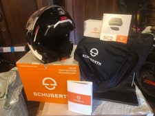 Casco modulare Schuberth C5 con integrato il suo interfono SC2.