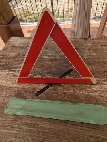 Triangolo emergenza in - triangolo, d'emergenza