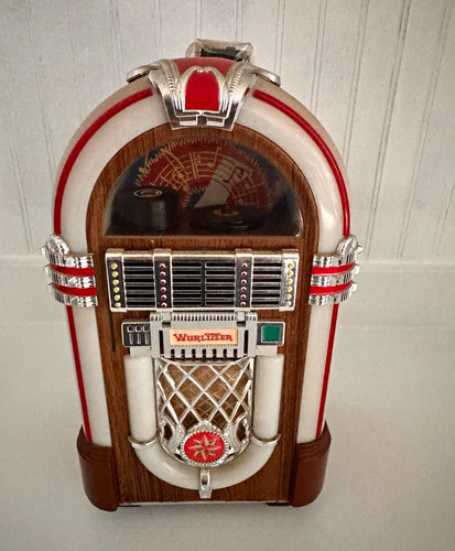 Wurlitzer jukebox reproduction - jukebox,