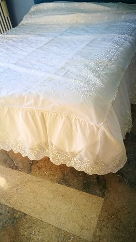 Copriletto matrimoniale - , in