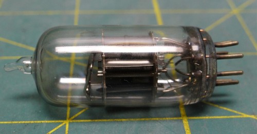 Amplificatore base trasparente
