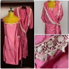 Camicia da notte vintage anni 20 rosa seta e accappatoio bordo pizzo lingerie antica