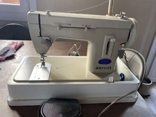 macchina da cucire Merrit