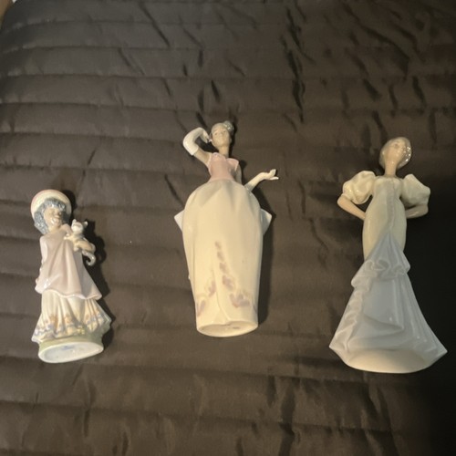Lladró porcelain figurine lot - figurine,