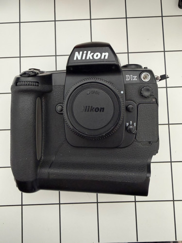 Nikon d1x - nikon,