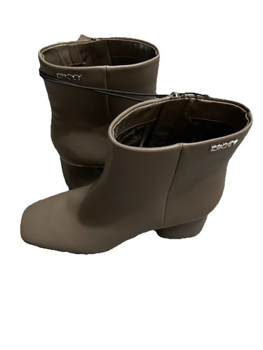 Stivali donna dkny nuovi - nuovi, in