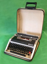 Macchina per scrivere olivetti - per,