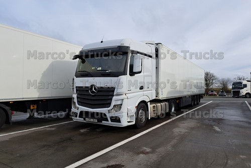 Foto camion mercedes benz - foto,