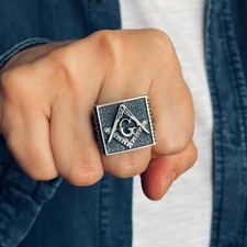 Anello con sigillo massonico