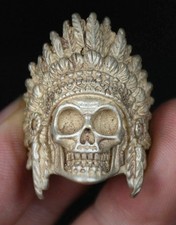 Anello Vintage in Argento Tibetano – Teschio con Copricapo di Piume –Handmede.