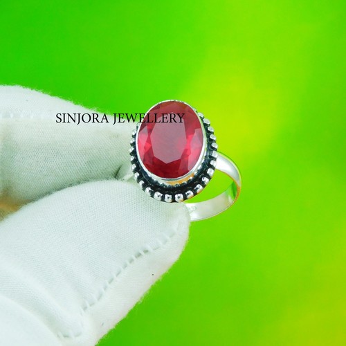 Anello regalo fatto - , mano