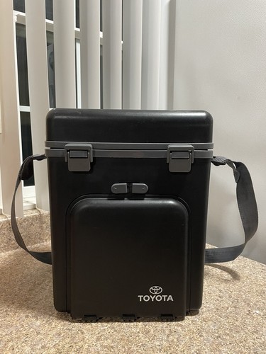 Toyota cooler picnic - toyota,