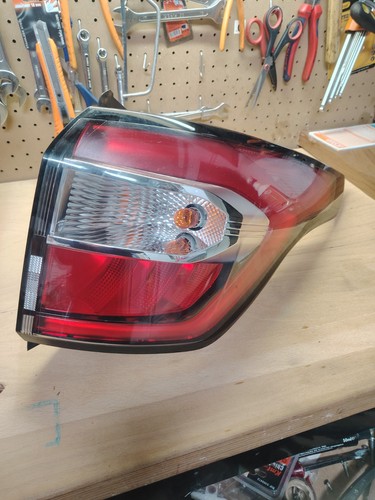 Faro posteriore destro ford - posteriore,