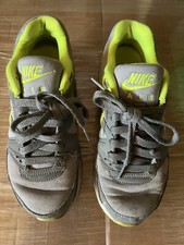 Nike Air Max Colore Grigio Chiaro/Giallo Fluo Numero 38 - UNISEX ?