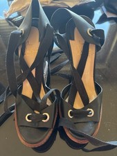 christian louboutin scarpe