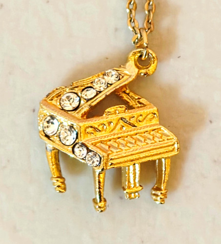 Collana con ciondolo