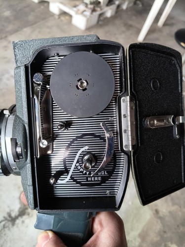 Vintage crown movie camera - 8,