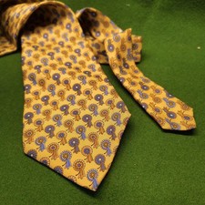 Cravatta collo Salvatore Ferragamo nuova mai usata gialla geometrica 100% set...