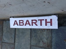 Alzacofano posteriore Abarth FIAT 500 scritta in acciaio