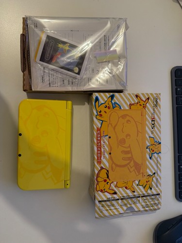 New nintendo 3ds pikachu - new, xl