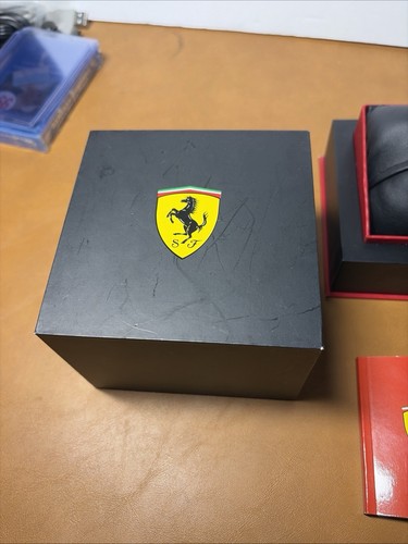 Scuderia ferrari scatola - ferrari,
