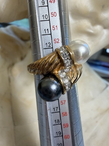 Vintage gold tone - vintage, faux
