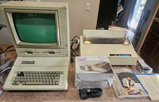 Apple IIe (2e) Computer