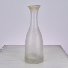 vaso in vetro antico e spesso