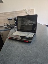 Portatile da gioco Dell XPS M1730 (SOLO RICAMBI O RIPARAZIONE) + FAST UK 🇬🇧 POST!