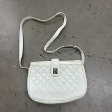 Borsa messenger trapuntata