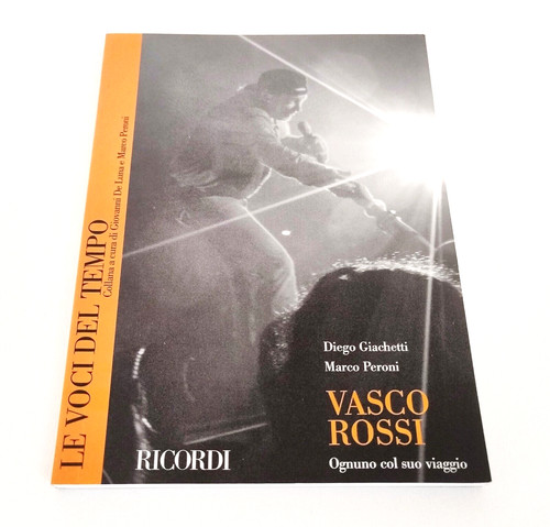 Libro vasco rossi ognuno - libro,
