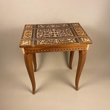 Antico tavolo in legno vintage