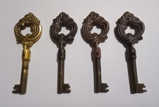 LOTTO DI 4 CHIAVI VINTAGE CON