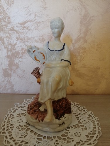 Vecchia statua porcellana - vecchia,