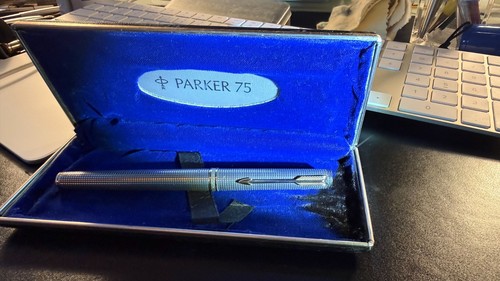 Parker ciselé argent - 75, –