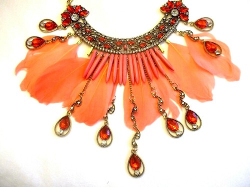 Collana grande stile - ,