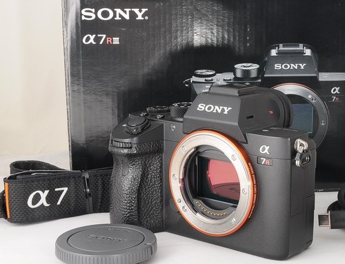 Sony alpha a7r iii a7r3 - sony,