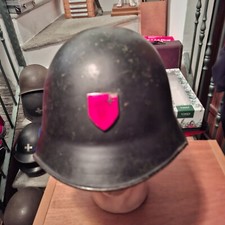 Antico elmo elmetto svizzero