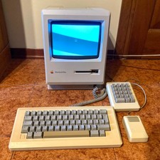 Macintosh Plus 1MB completo e