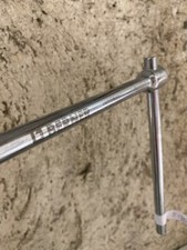 BERNER, Chiave a T, bussola