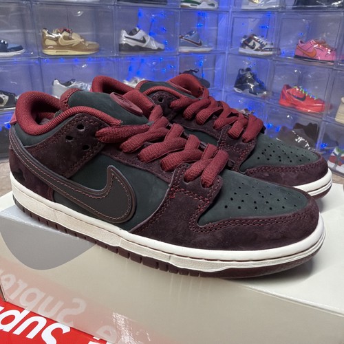 Nike dunk low riot - sb, "riot