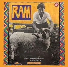 PAUL AND LINDA McCARTNEY /