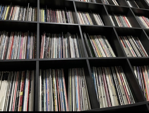 Mixed hip hop house - r&b,
