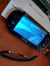 Sony PSVita Slim PCH-2004 colore nero in ottime condizioni 