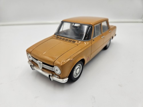 Minichamps alfa romeo - alfa,